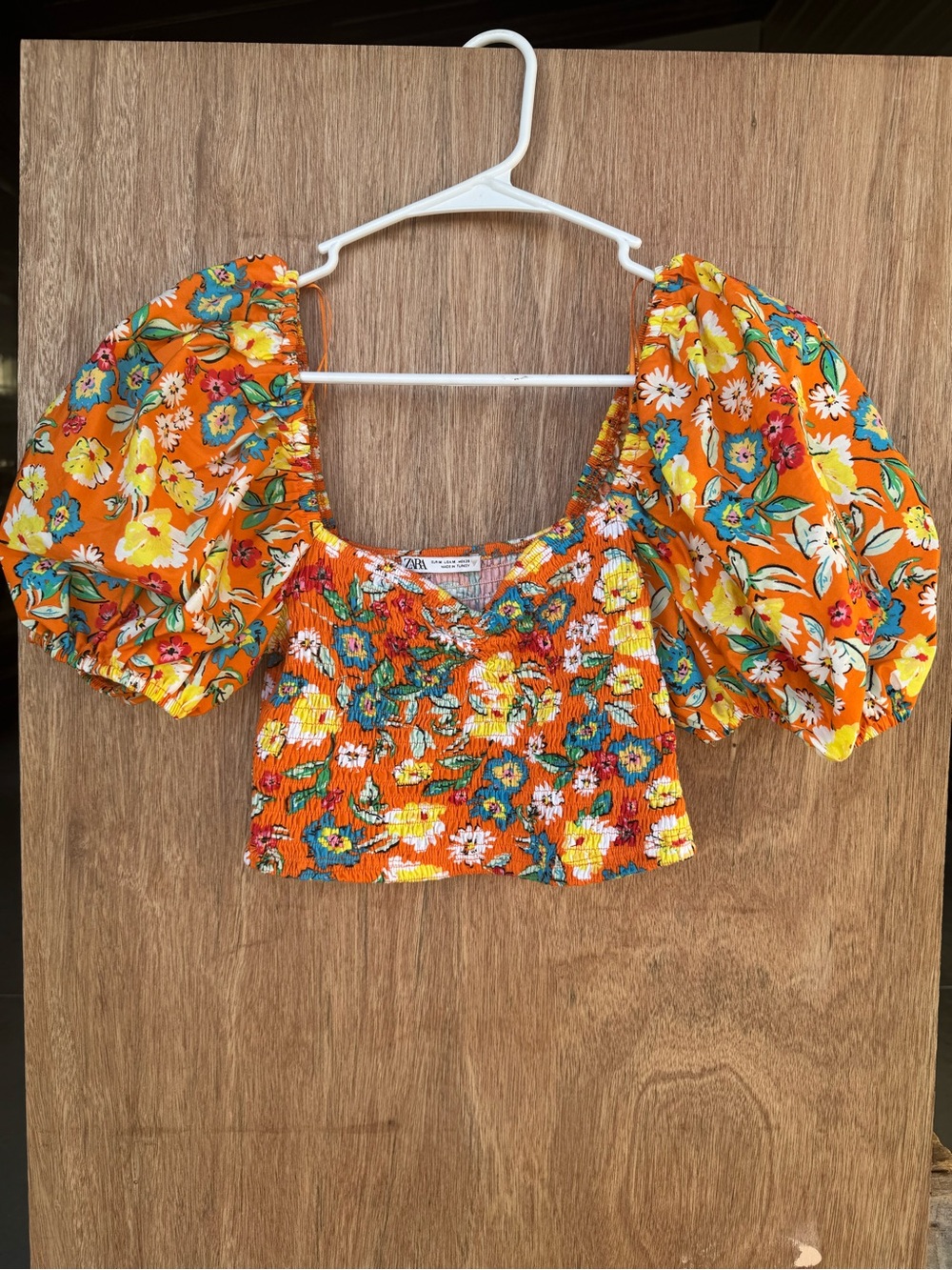 Zara 100% Cotton Orange Floral Smocked Crop Top with Puff Sleeves